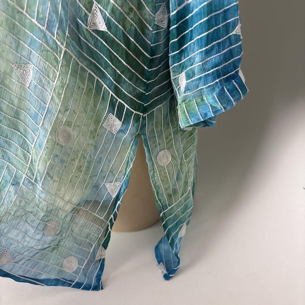 Ali Miles Women's Sz 1X Button up Tunic Top Green Blue Geometric Artsy sheer - Picture 4 of 11